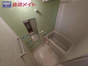 伊勢中川駅 徒歩18分 2階の物件内観写真